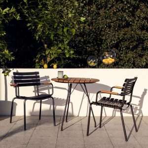 Reclips Arm Chair
