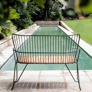 Houe Paon Bench