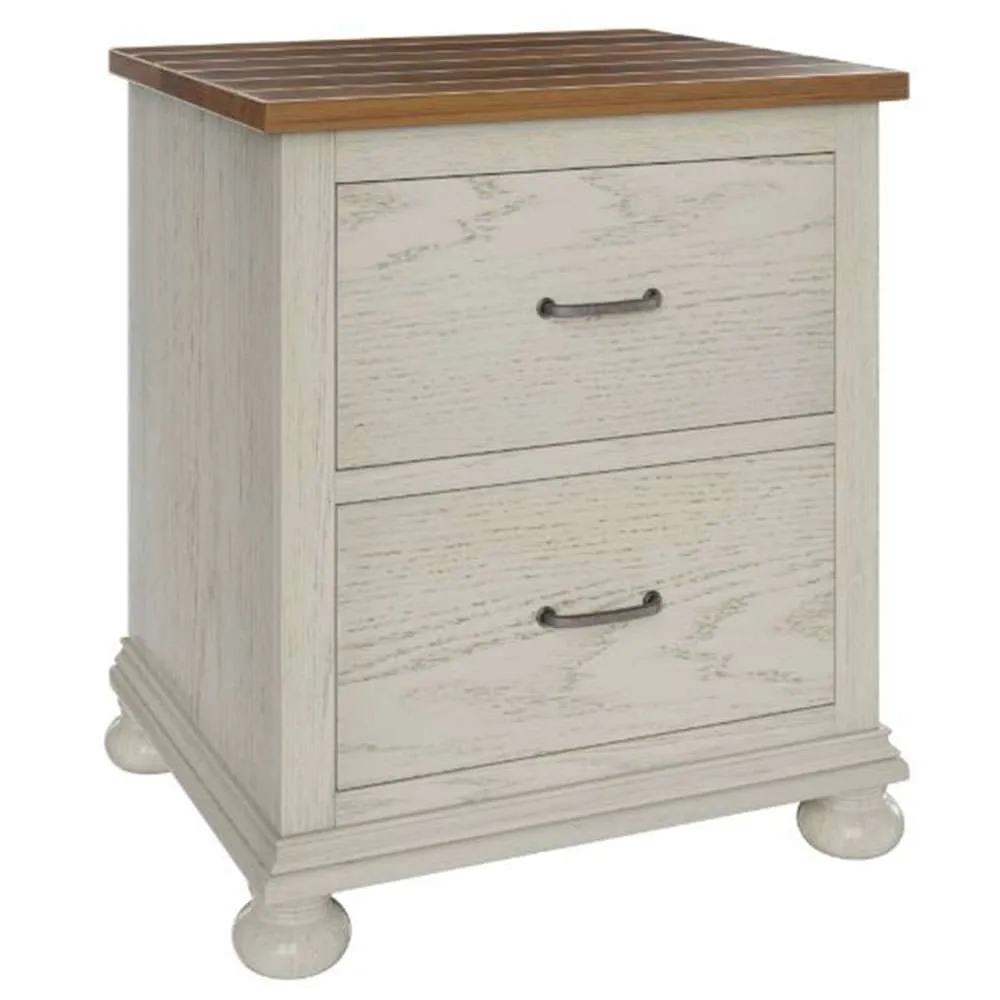 Hickory Grove 2 Drawer Nightstand